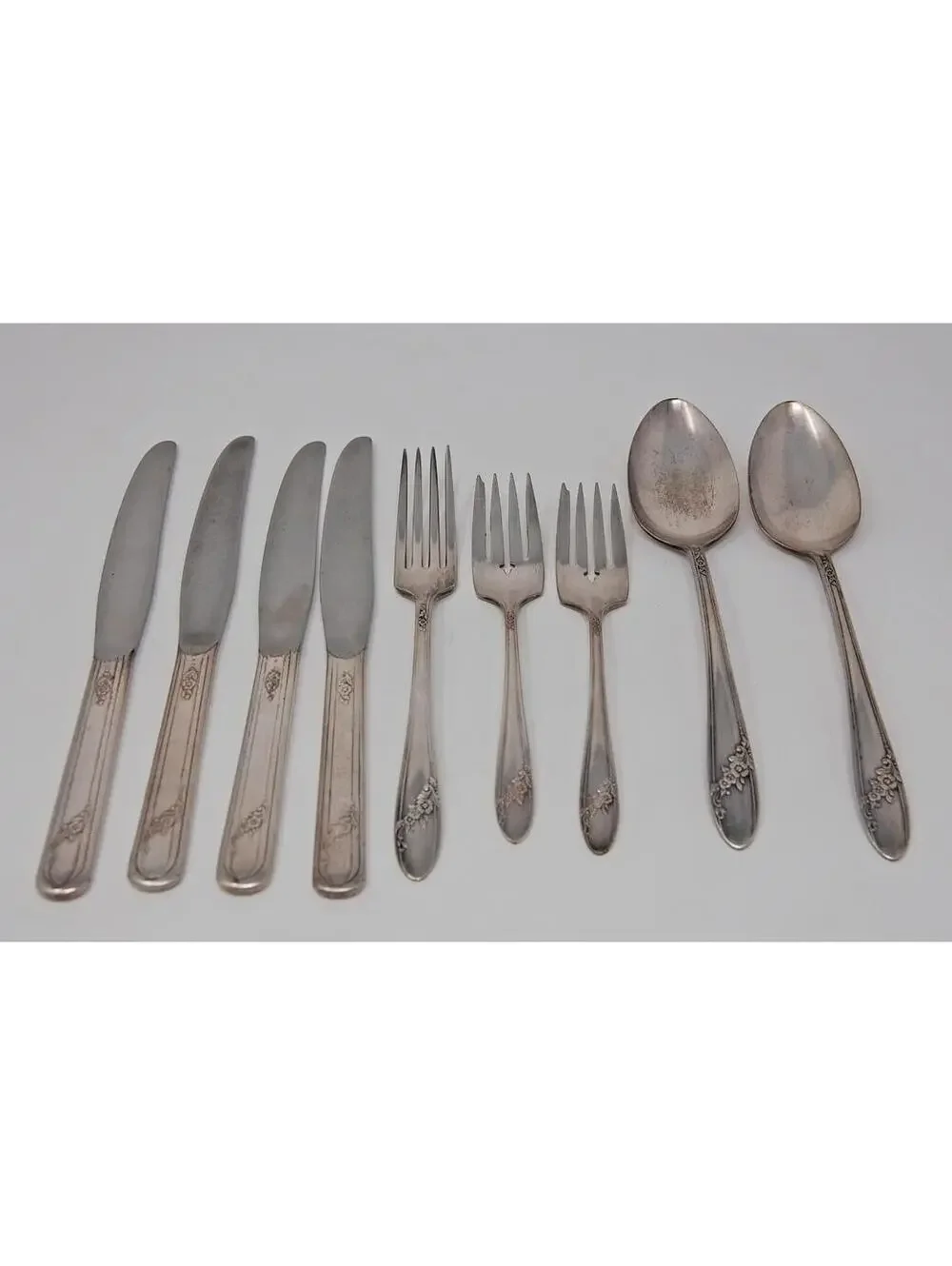 Oneida Community Tudor Plate Queen Bess Mixed Lot of 9 Knife Serving Spoon Fork
